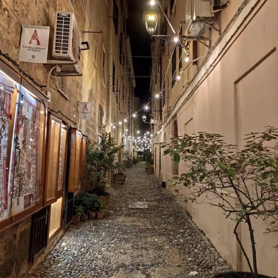 Alghero Old Town - Corallium 0*,  Itália